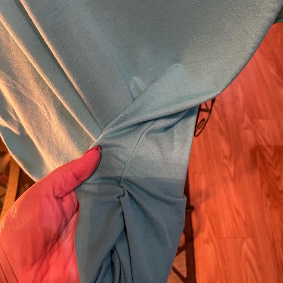 New Robbi & Nikki teal top w/ sequin accents. Sz M - Picture 6 of 7